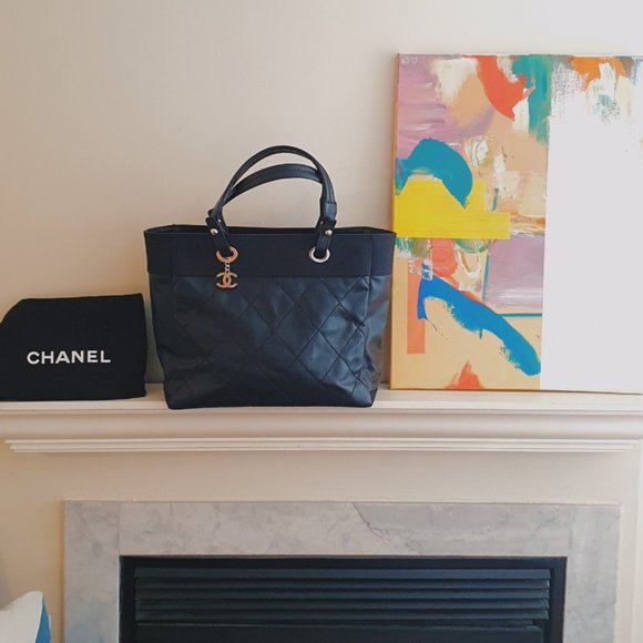 Chanel Tote bag (Size M) - Picture 1 of 5